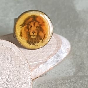 bague couleur bronze motif lion