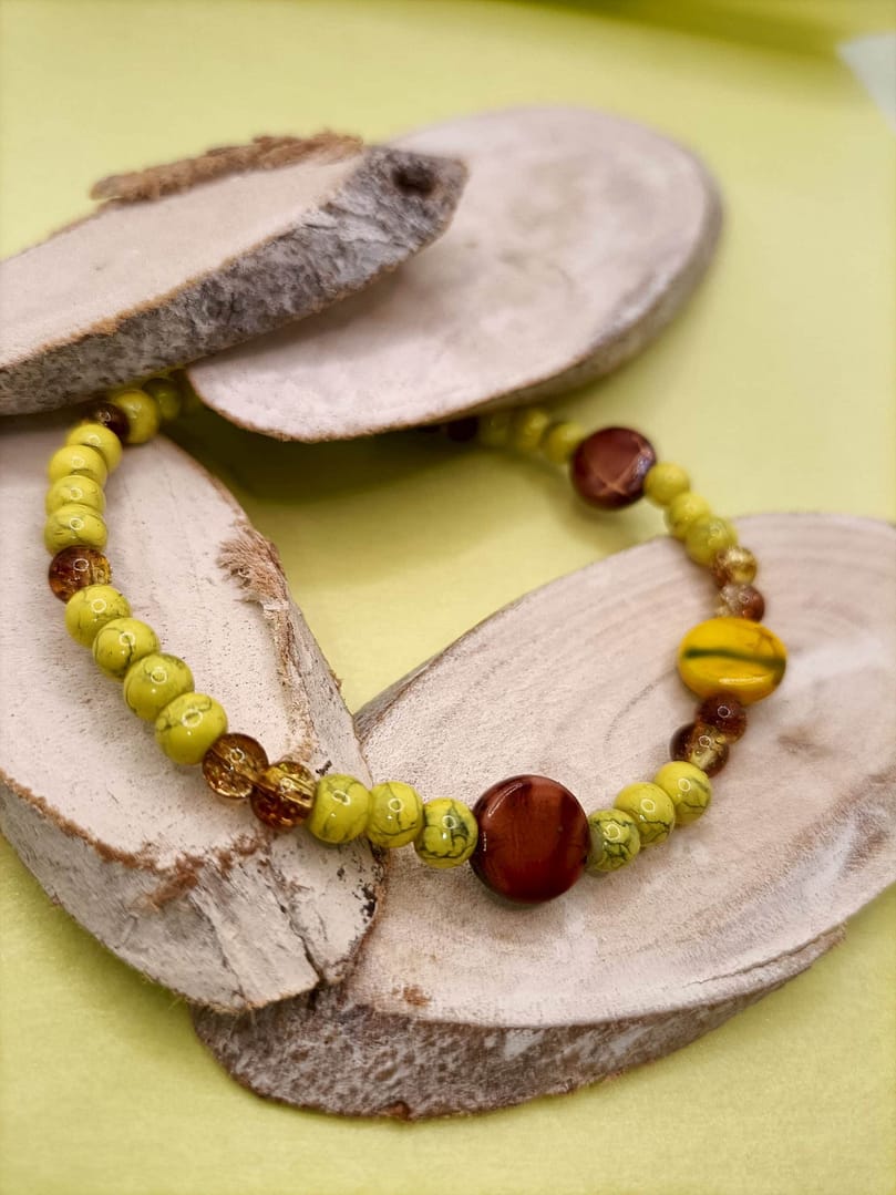 bracelet petites perles jaune
