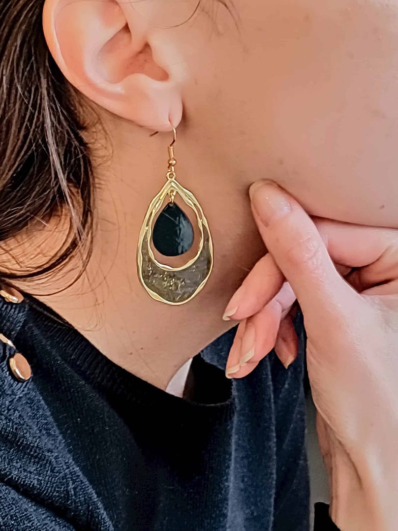 boucles d'oreilles en metal doré